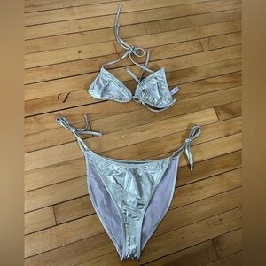 Skims‎ silver metallic bikini set